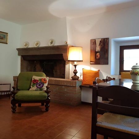 In Castello Apartment Castagneto Carducci Exterior photo